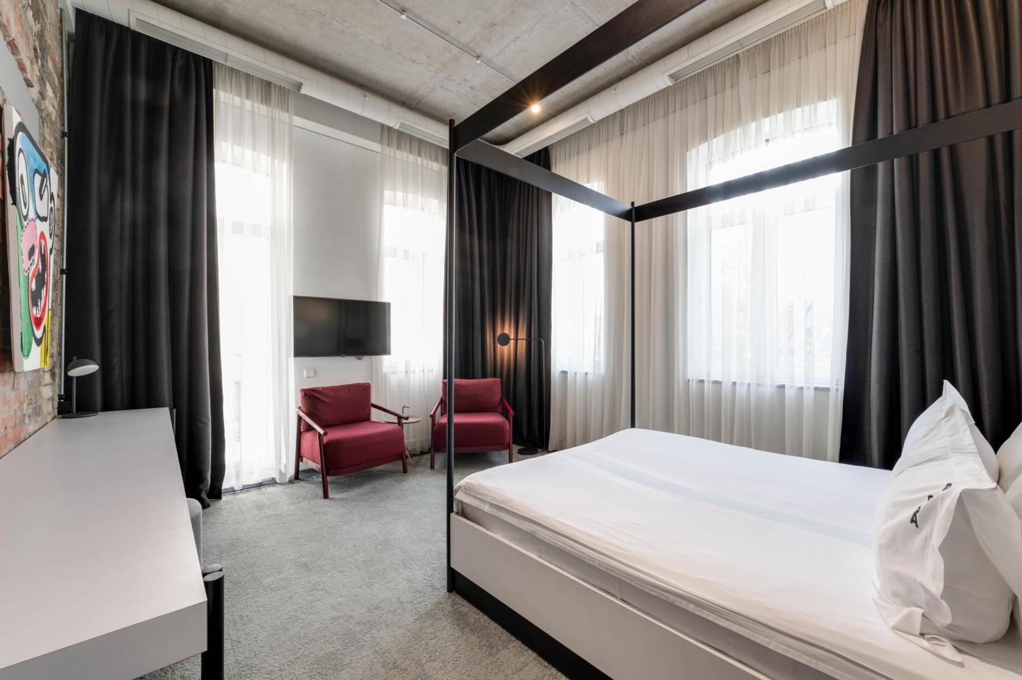 Bursa Hotel Kiev Esterno foto